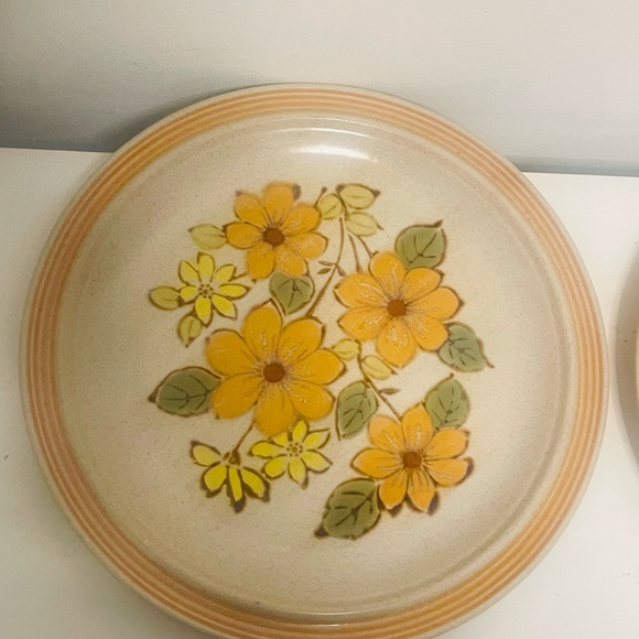 Set of Vintage Kilncraft International China Peko Dinner Plates - Picture 5 of 5